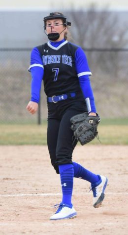 Sydney Schultz Softball Pitching